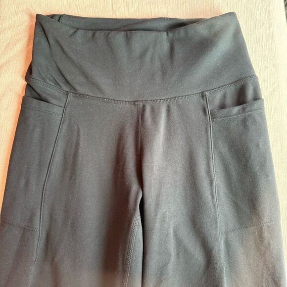 NWOT Jockey Active Yoga Pants Small Pockets Flare Leg Athleisure Black - Picture 4 of 8